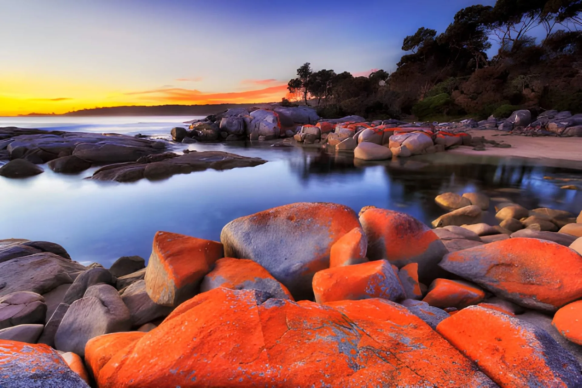 Grand Tasmania: The Complete Island