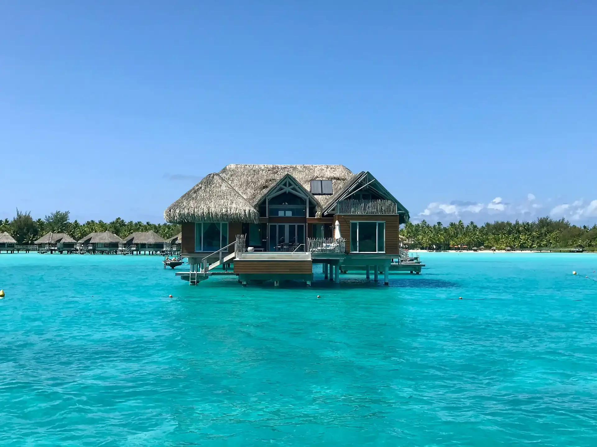 French Polynesia Highlights: Tahiti, Moorea & Bora Bora