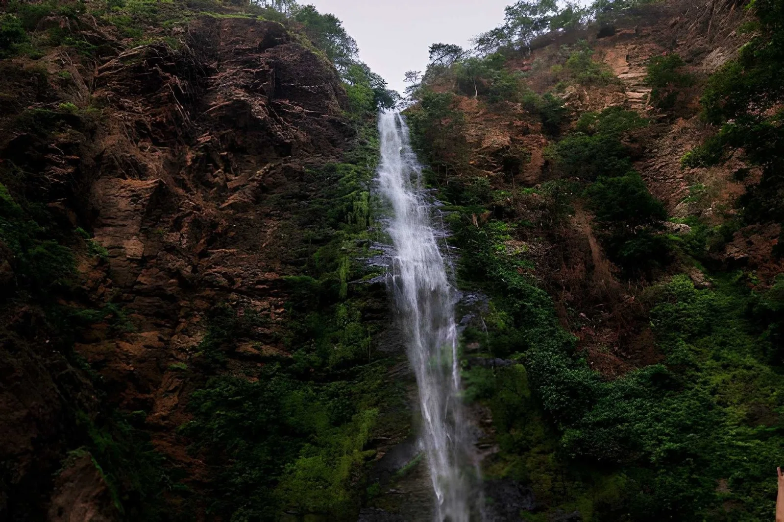 Volta Region & Waterfalls: Wli Falls, Mount Afadja & Lake Volta