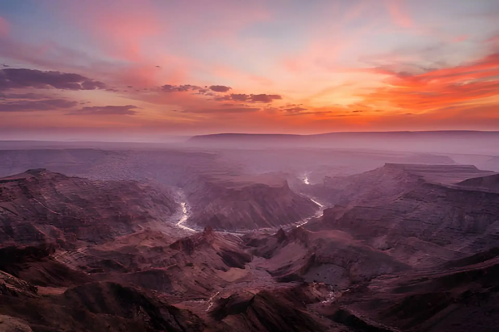 Grand Tour of Namibia: Canyons, Dunes, Coast & Wildlife