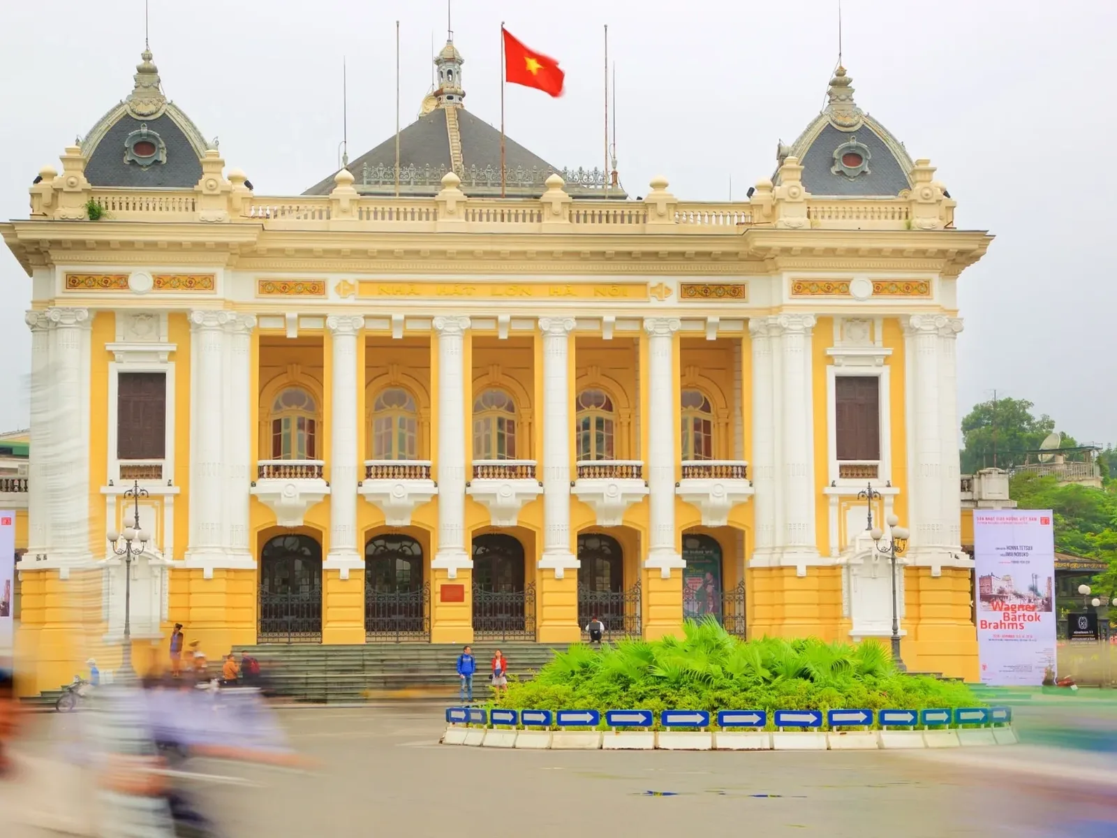 Vietnam Highlights: From Halong Bay to Hoi An