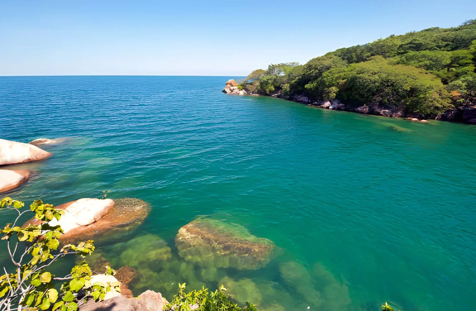 Lake Malawi Diving & Watersports: Cape Maclear & Likoma