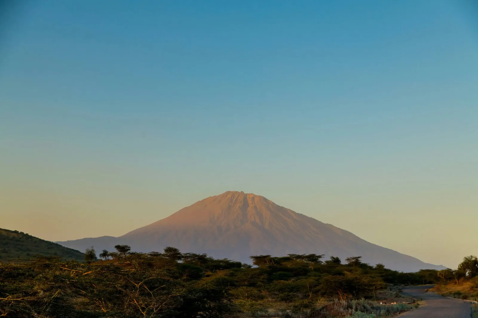 Grand Tanzania: Kilimanjaro, the Serengeti & Zanzibar