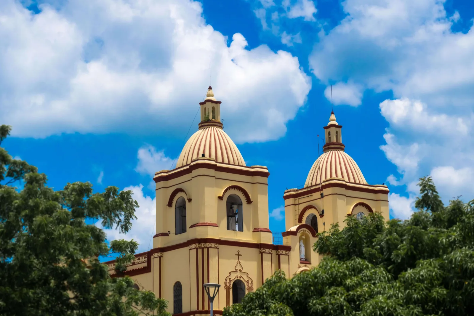Nicaragua Honeymoon: Colonial Charm, Volcano Island & Pacific Sunsets