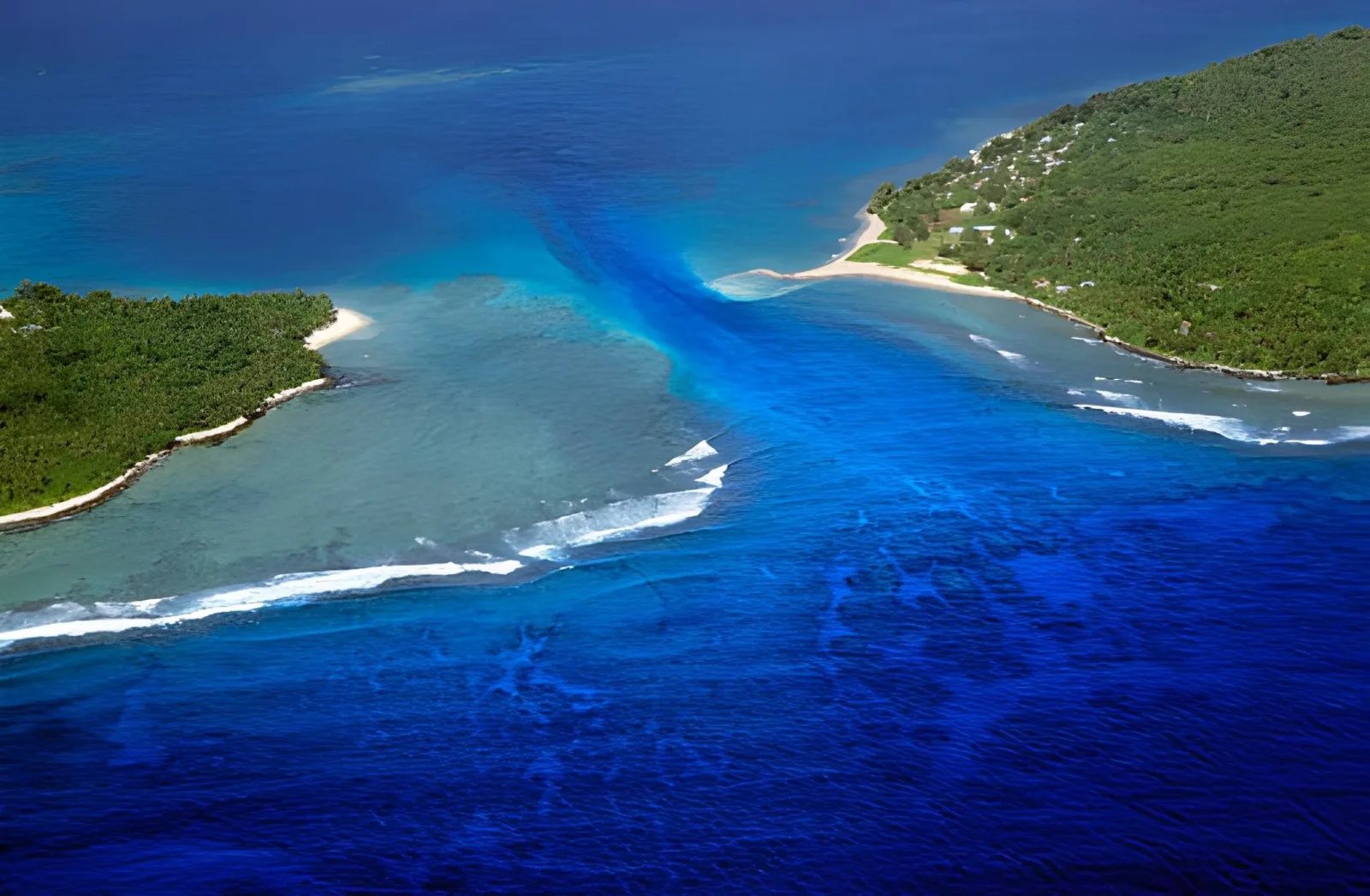 Luxury Vanuatu: Islands, Volcanoes & Beaches in Comfort