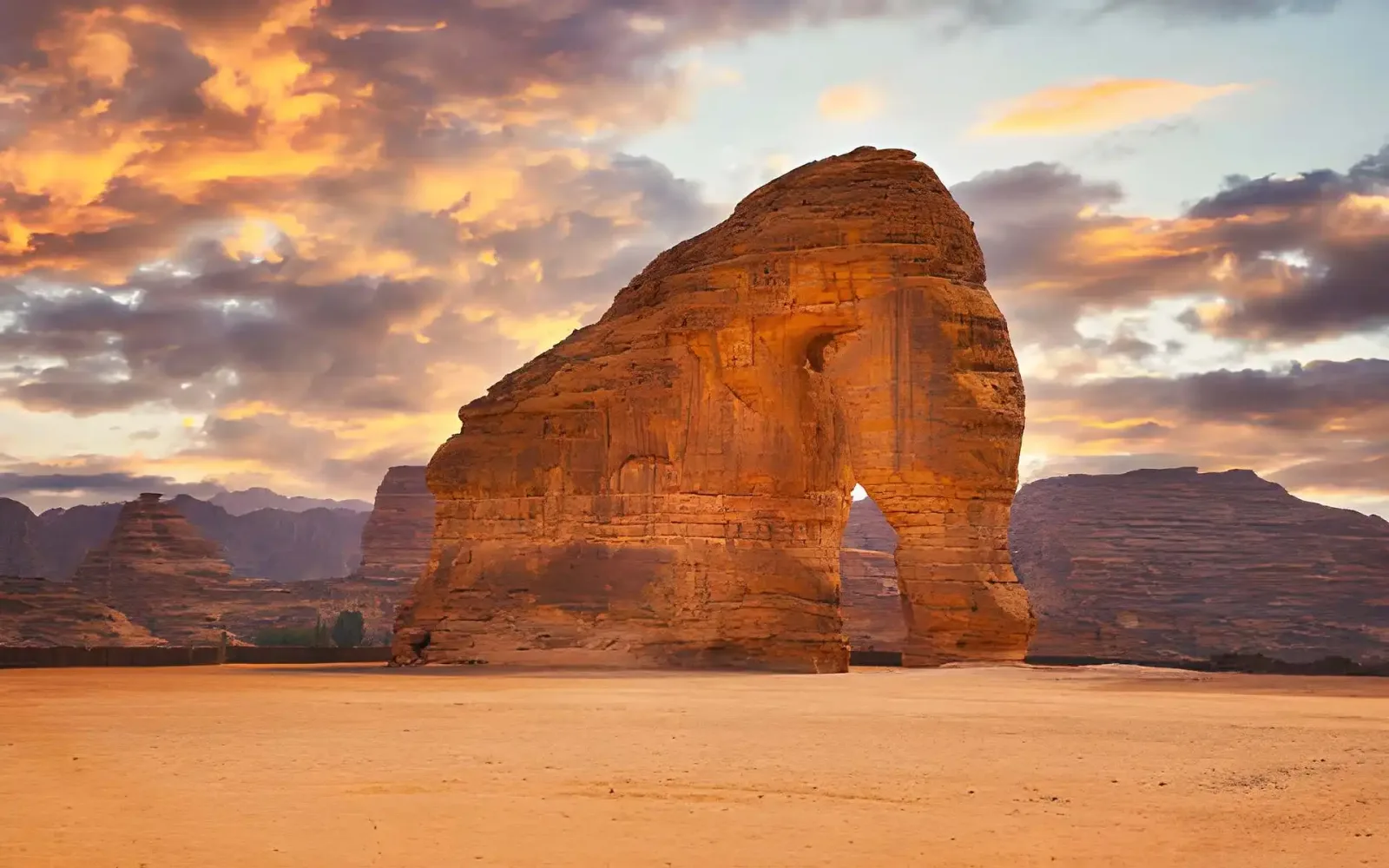Grand Saudi Arabia: Riyadh, AlUla, Jeddah & the Asir Mountains