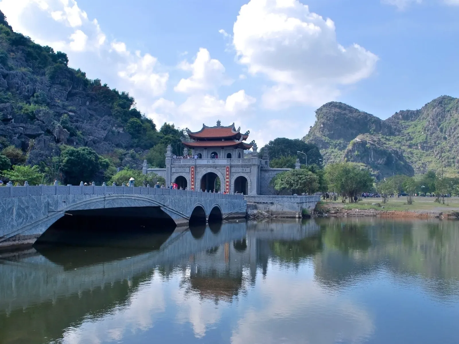 Essential Vietnam with Angkor Wat