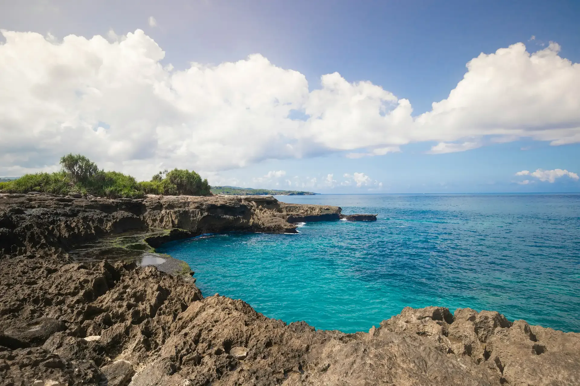 Luxury Bali Honeymoon: Villas, Islands & Clifftop Sunsets