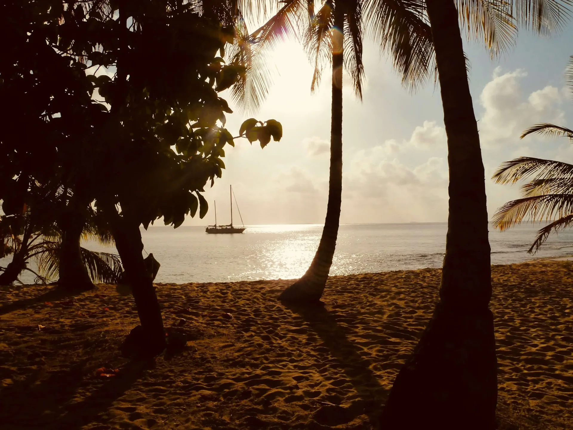 Highlights of Panama: Canal, Casco Viejo, Highlands & San Blas
