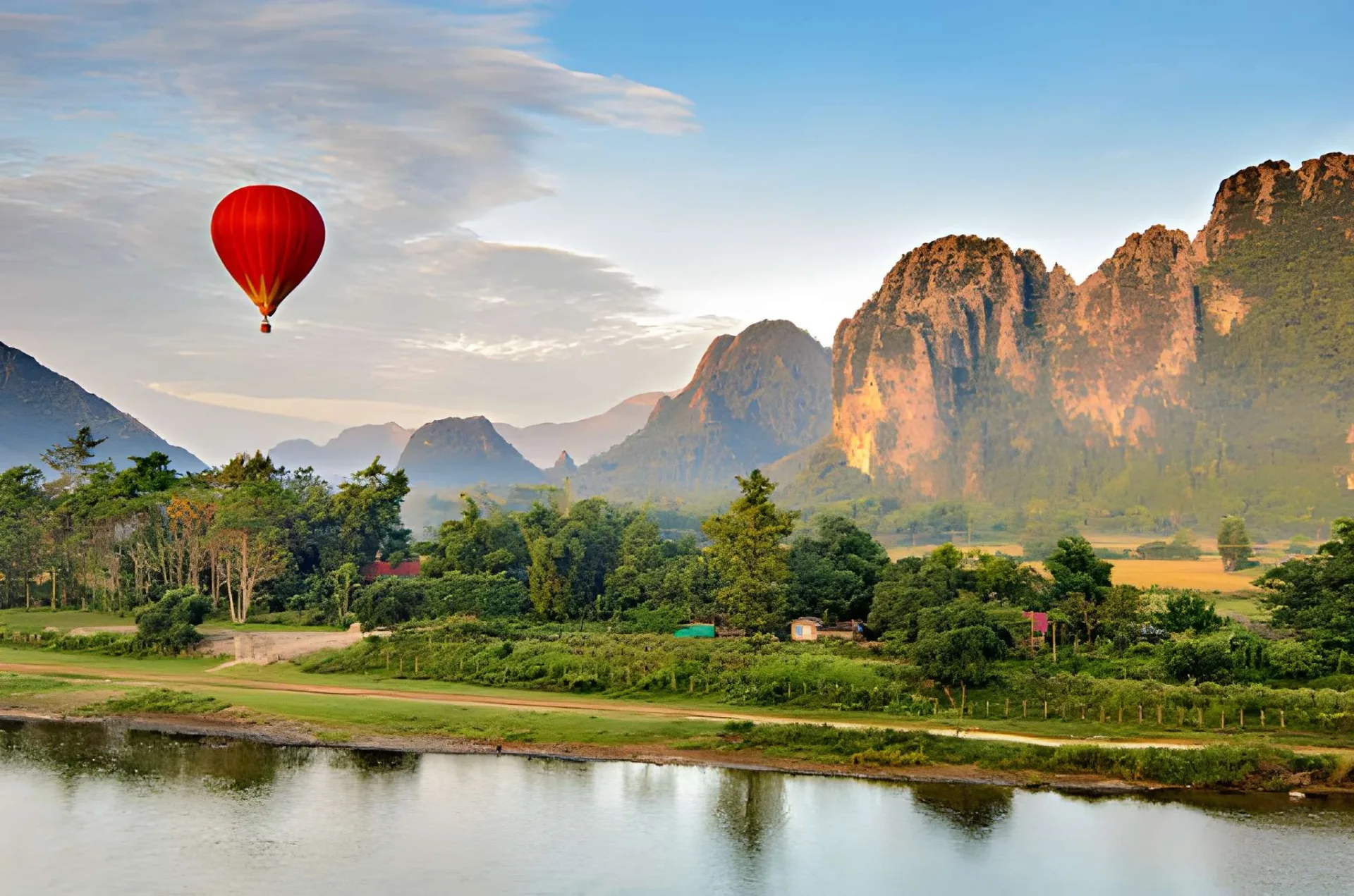 Grand Laos: North to South