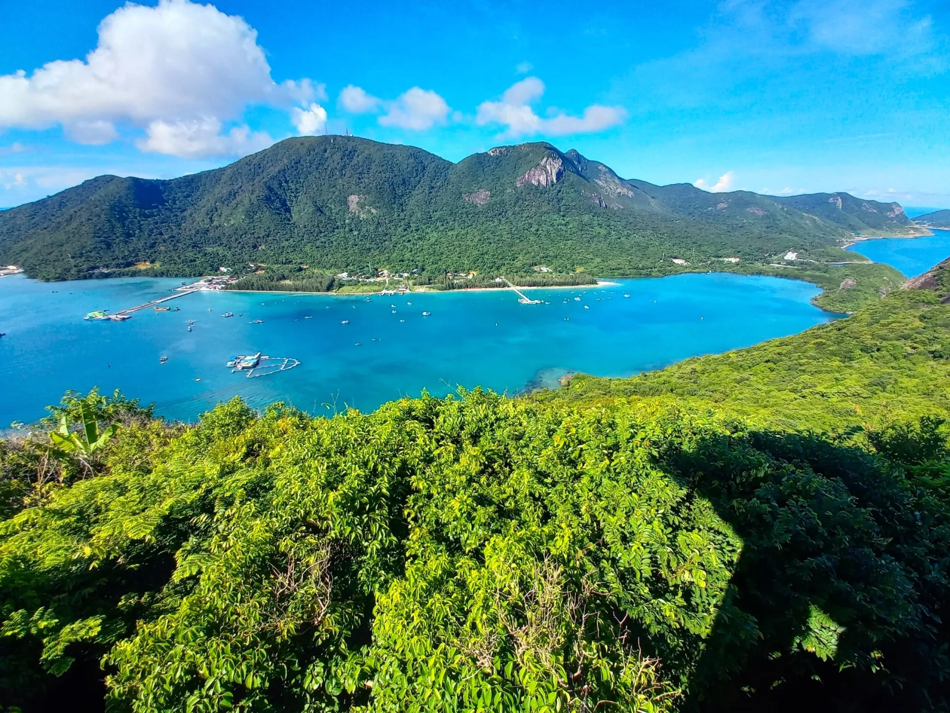 Best of Southern Vietnam with Con Dao Islands