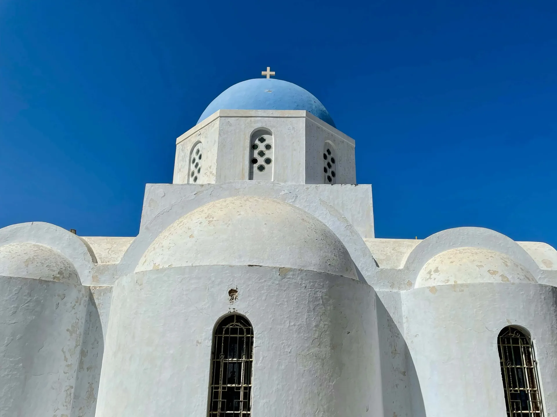 Santorini Wine & Culture: Volcanic Vineyards, Villages & Akrotiri